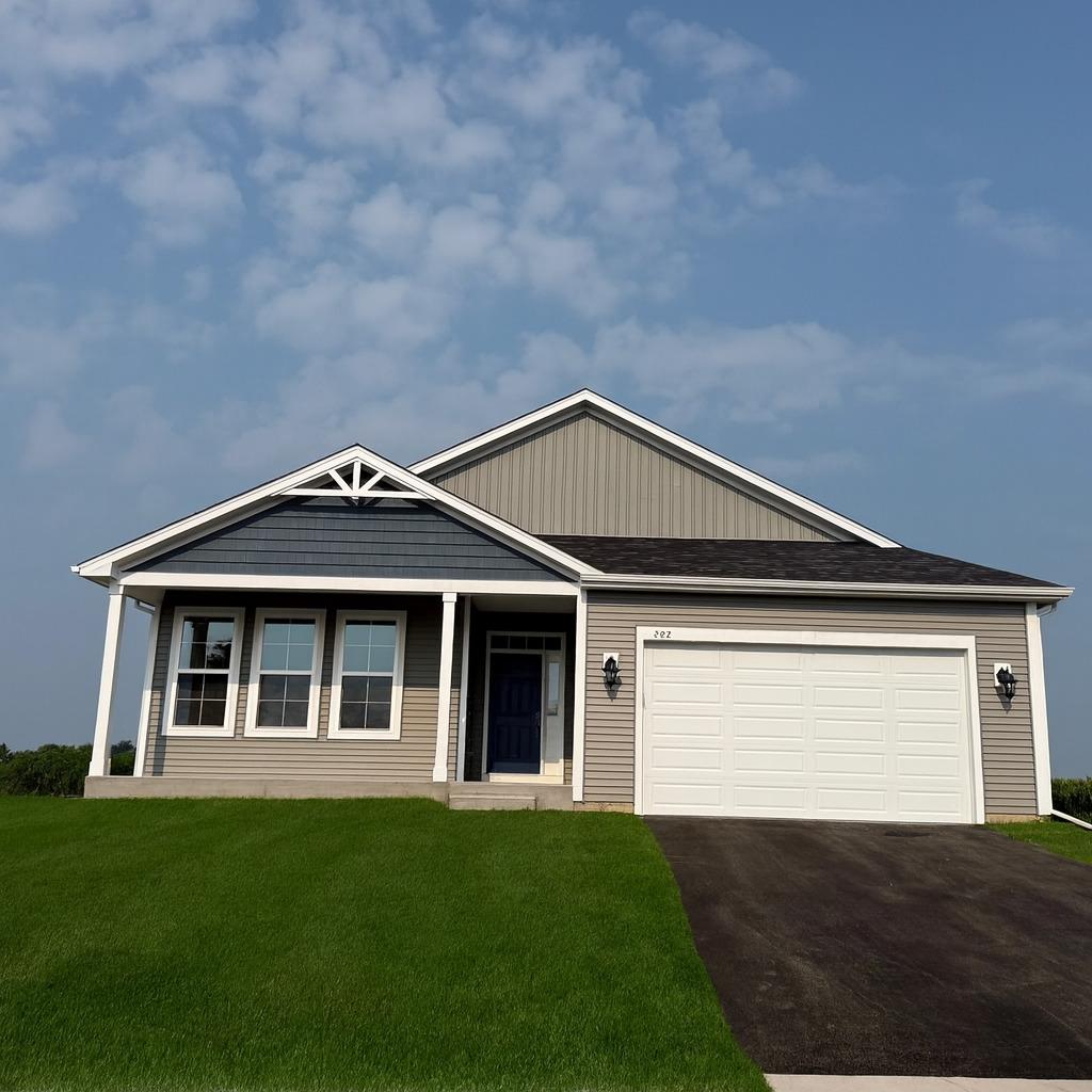 202 Cress Creek Tr., Poplar Grove, IL 61065