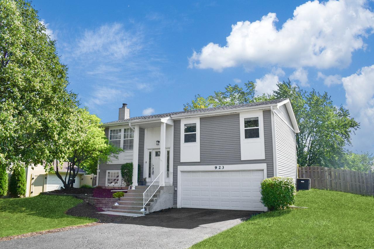 923 Capistrano Ter., Bartlett, IL 60103