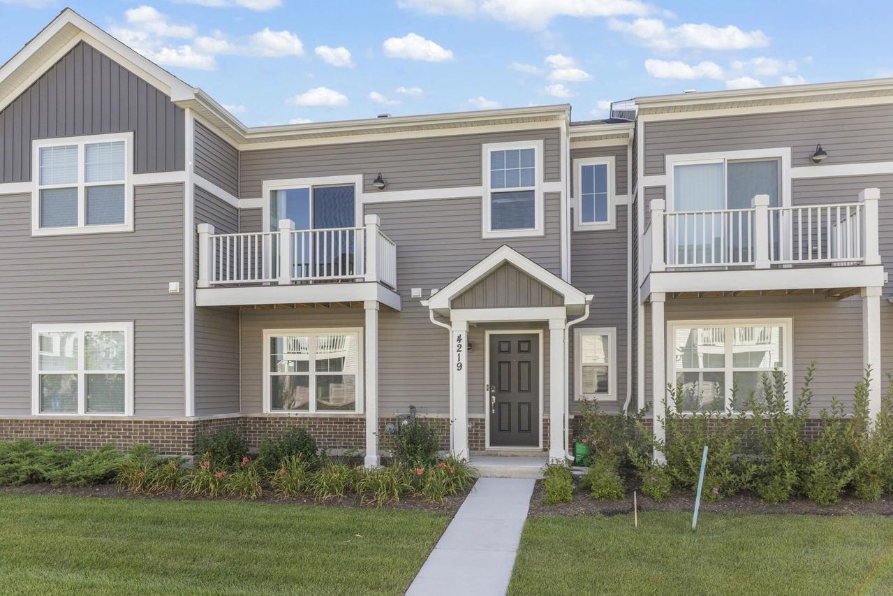 4219 Chelsea Manor Cir., Aurora, IL 60504