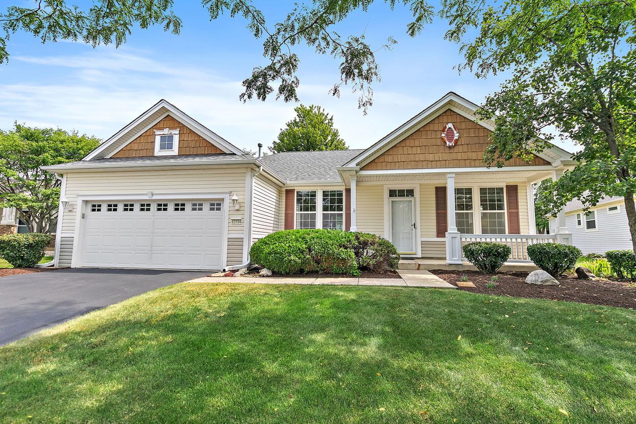 12754 Cold Springs Dr., Huntley, IL 60142