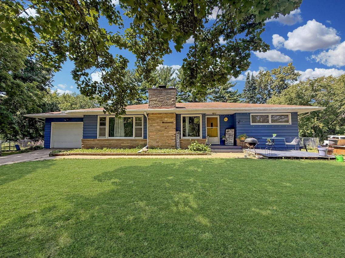 2358 Chelsea Ave., Freeport, IL 61032