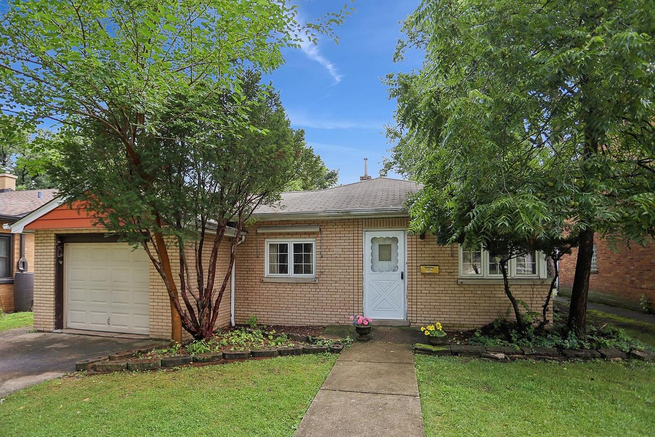 1543 Cleveland Ave., La Grange Park, IL 60526
