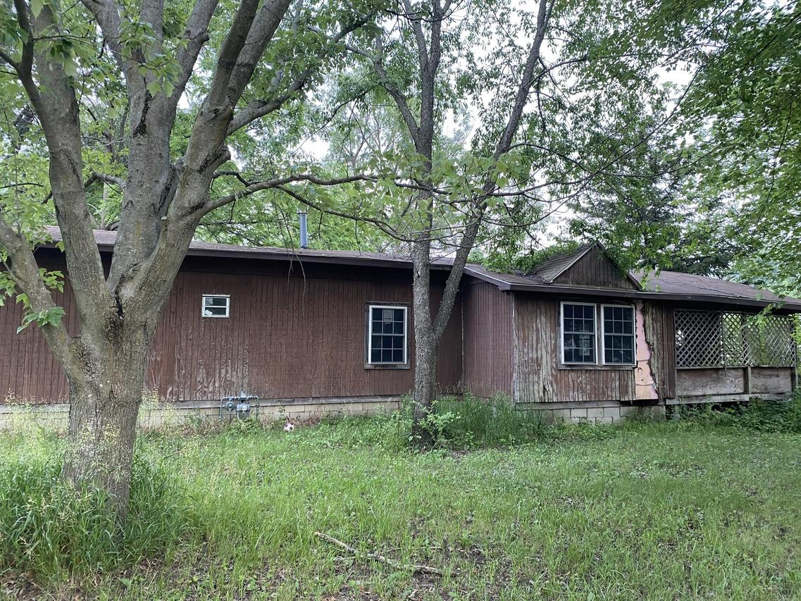 110 N Robert Dr., Godley, IL 60407