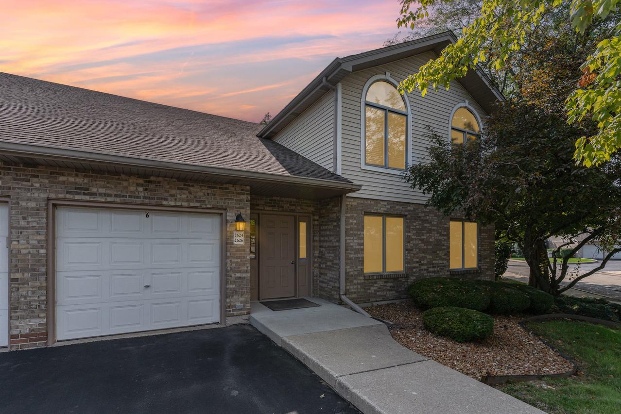 2626 Crescenzo Dr. #F, Joliet, IL 60436