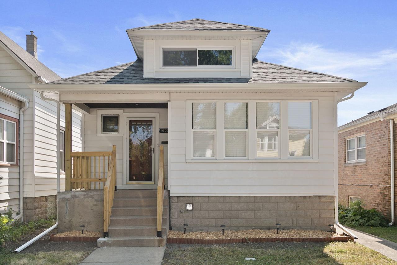 10037 S State St., Chicago, IL 60628