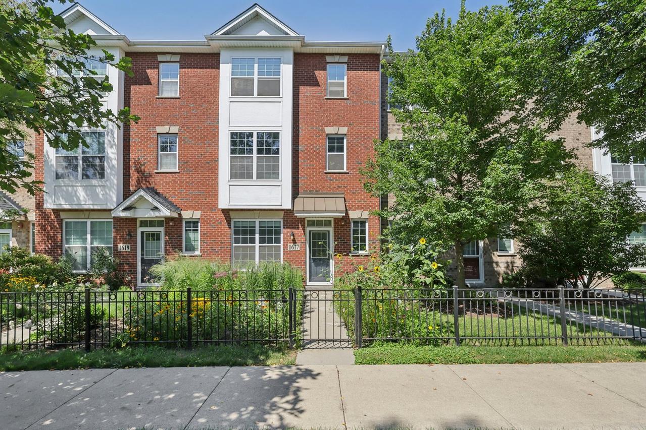 1617 Church St., Evanston, IL 60201