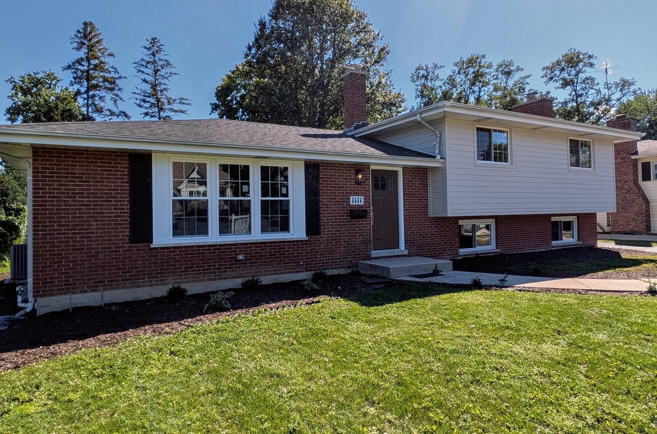 1111 Blanchard St., Downers Grove, IL 60516