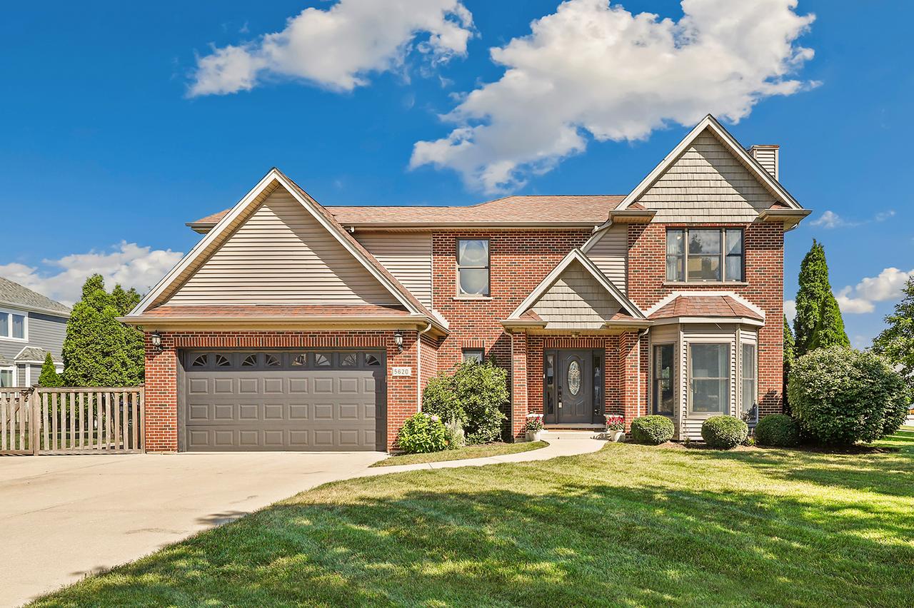 5620 9th Ave., Countryside, IL 60525