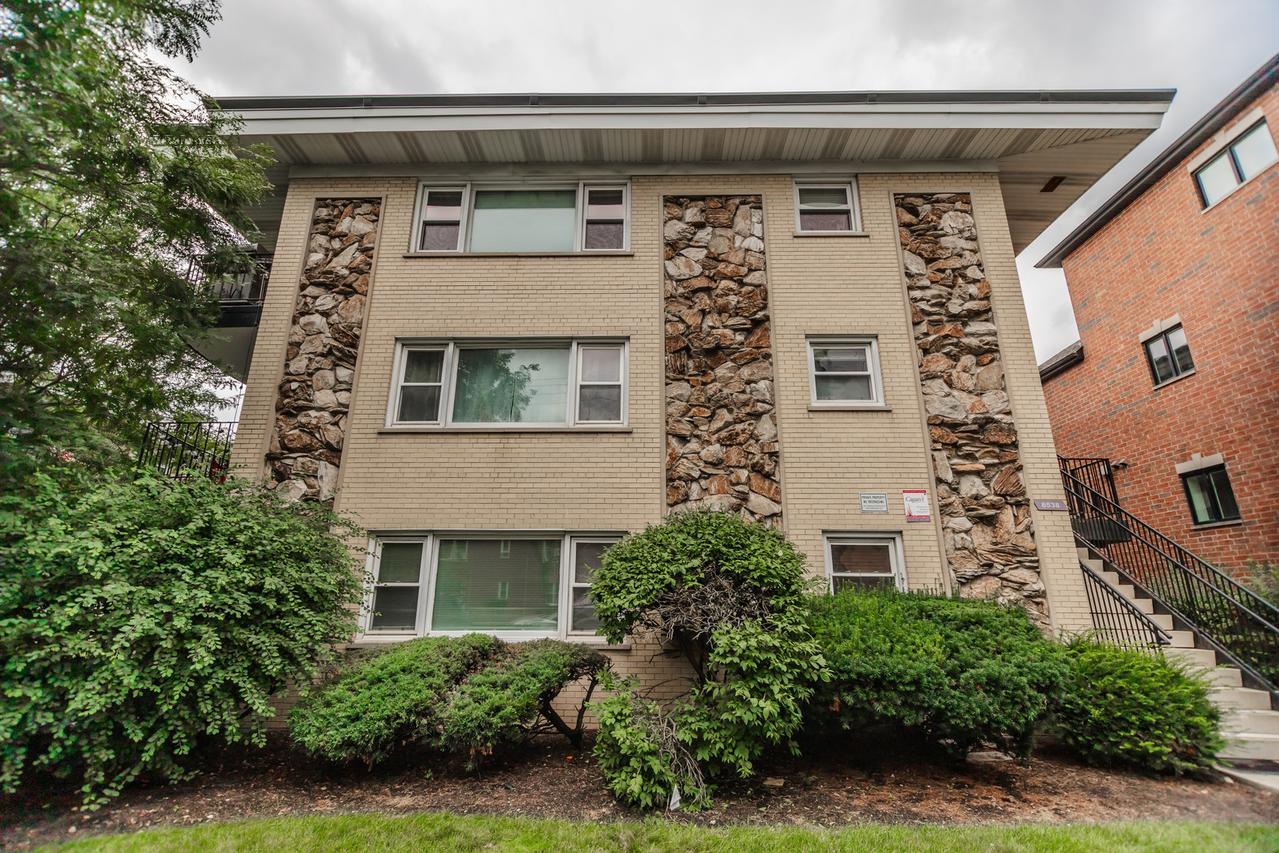 6538 N Northwest Hwy. #2I, Chicago, IL 60631