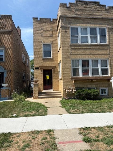 6140 N Campbell Ave., Chicago, IL 60659