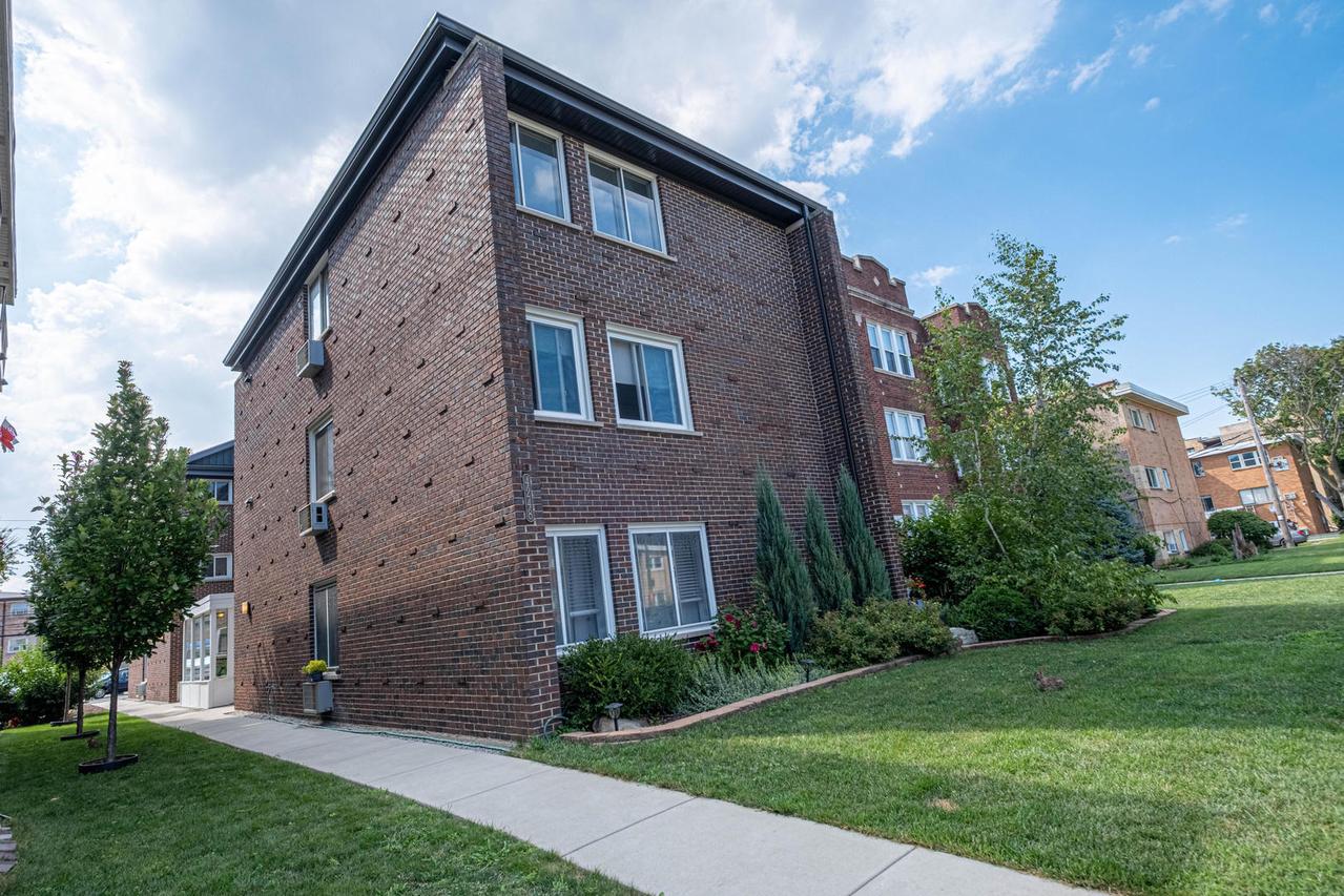 4248 N Keystone Ave. #3A, Chicago, IL 60641