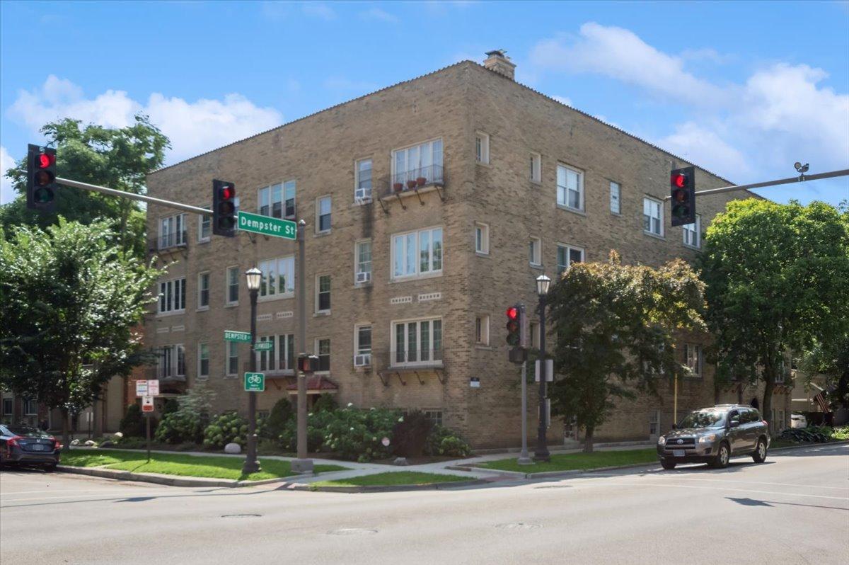 [Address Hidden by Seller], Evanston, IL 60202