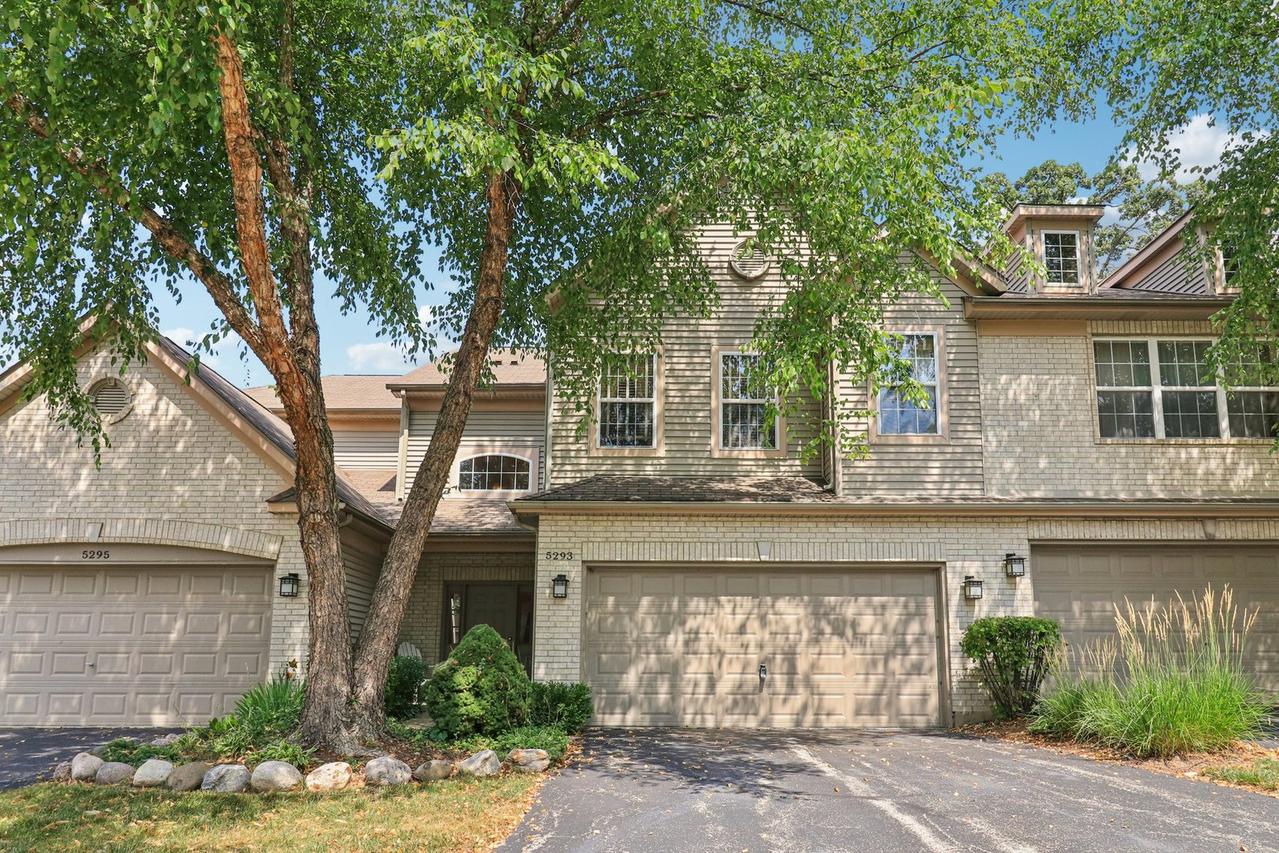 5293 Pebble Ln., Crystal Lake, IL 60012