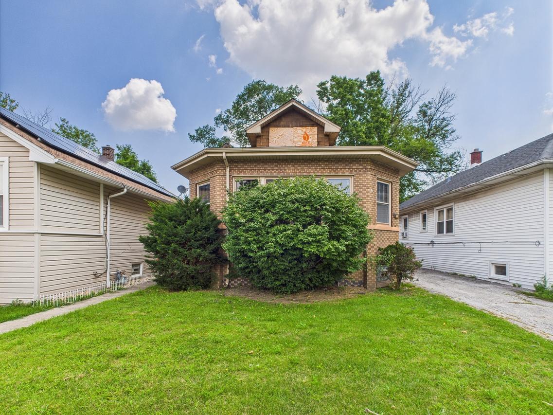 1929 S 3rd Ave., Maywood, IL 60153