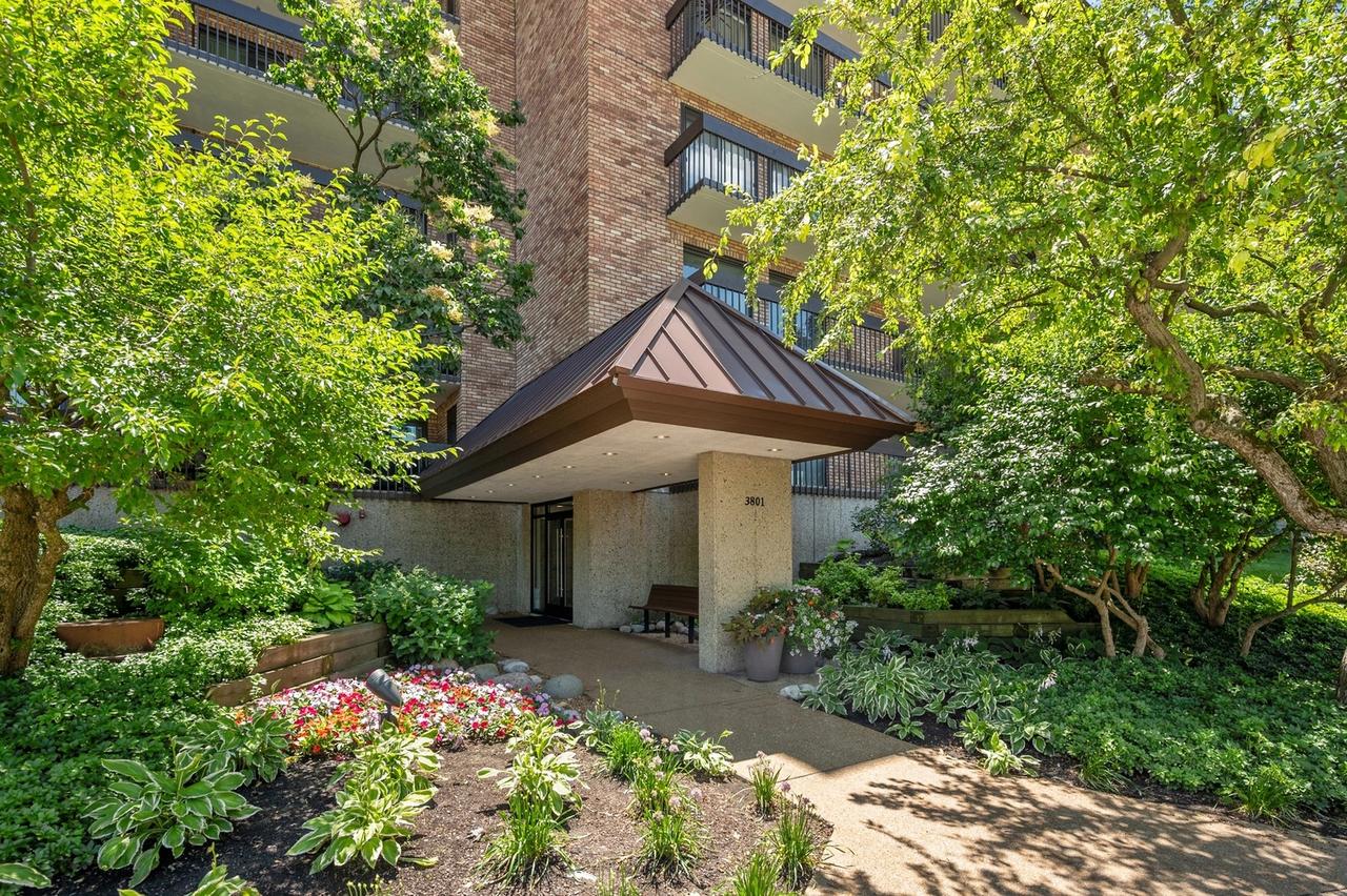 3801 Mission Hills Rd. #510, Northbrook, IL 60062
