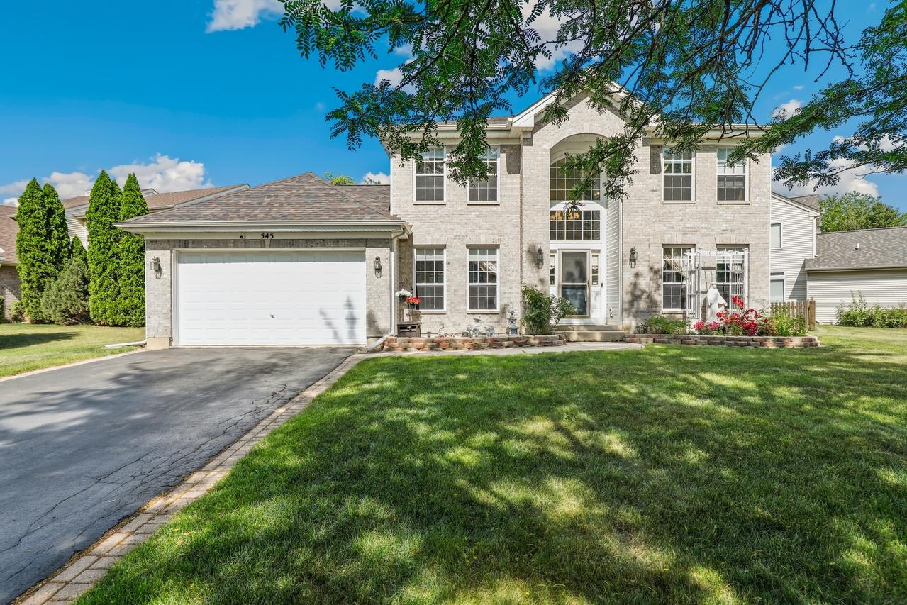 545 Waterford Dr., Oswego, IL 60543