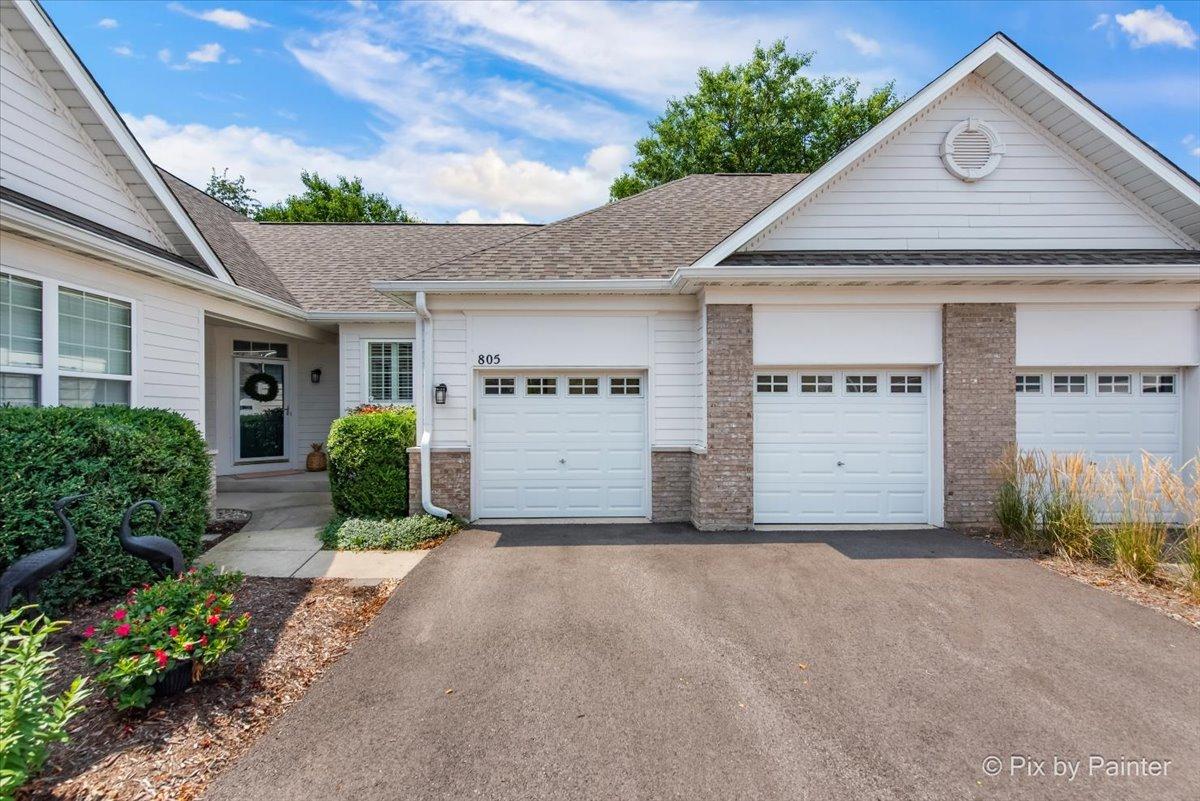 805 Cambridge Dr., Batavia, IL 60510