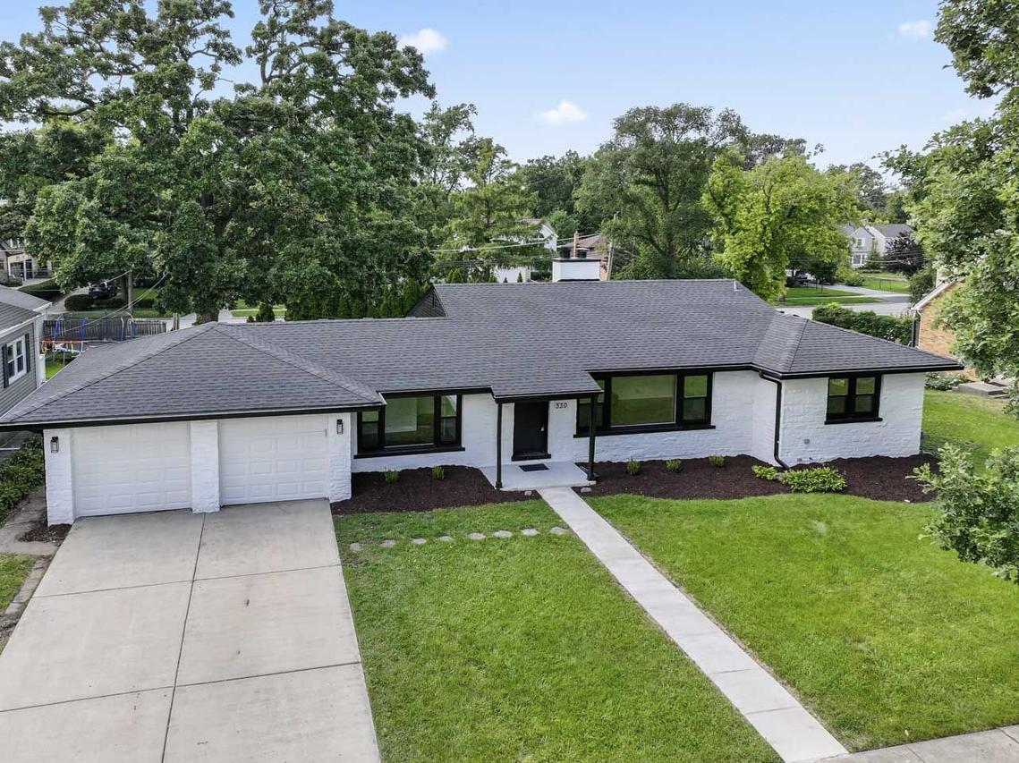 330 N Oaklawn Ave., Elmhurst, IL 60126