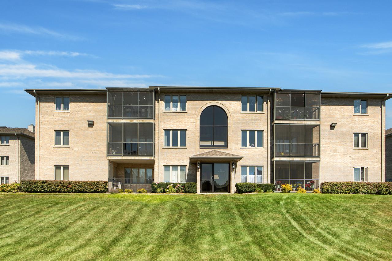 5125 139th Pl. #603, Crestwood, IL 60418