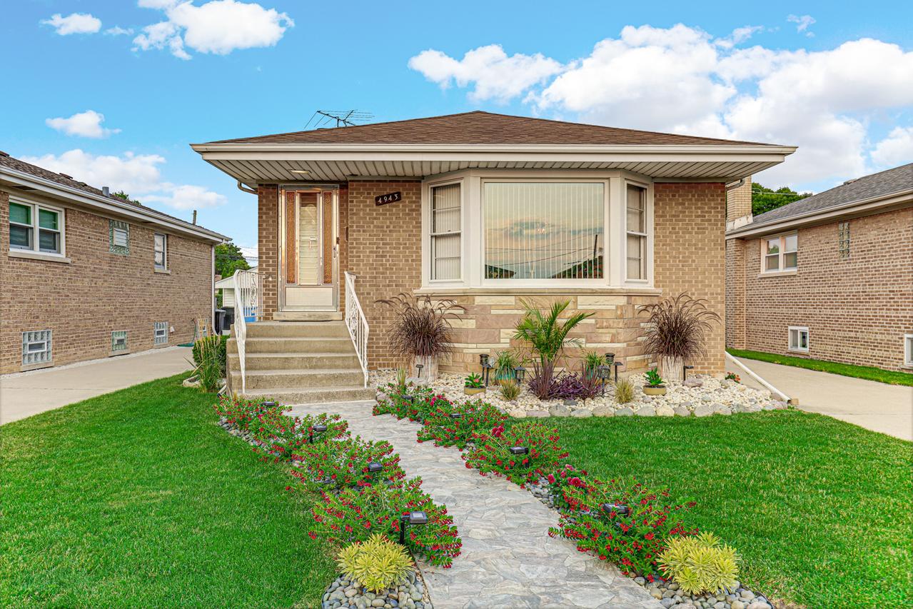 4943 N Newland Ave., Chicago, IL 60656