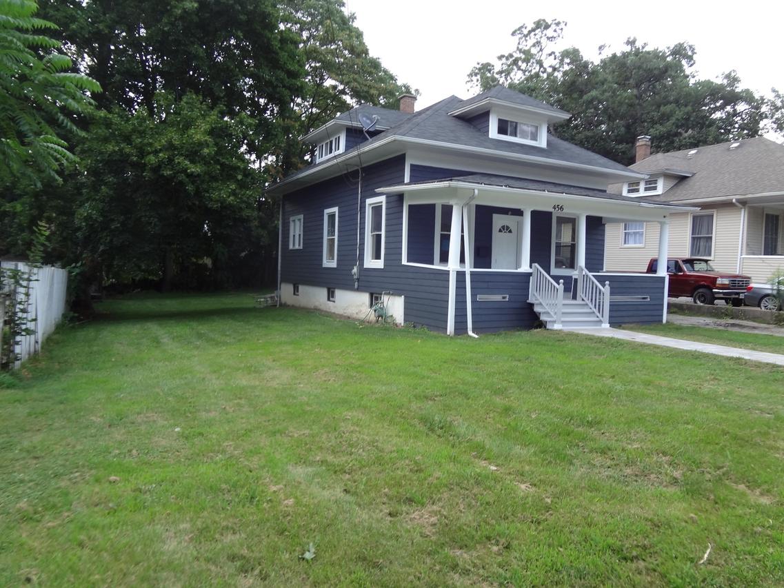 456 Addison St., Elgin, IL 60120