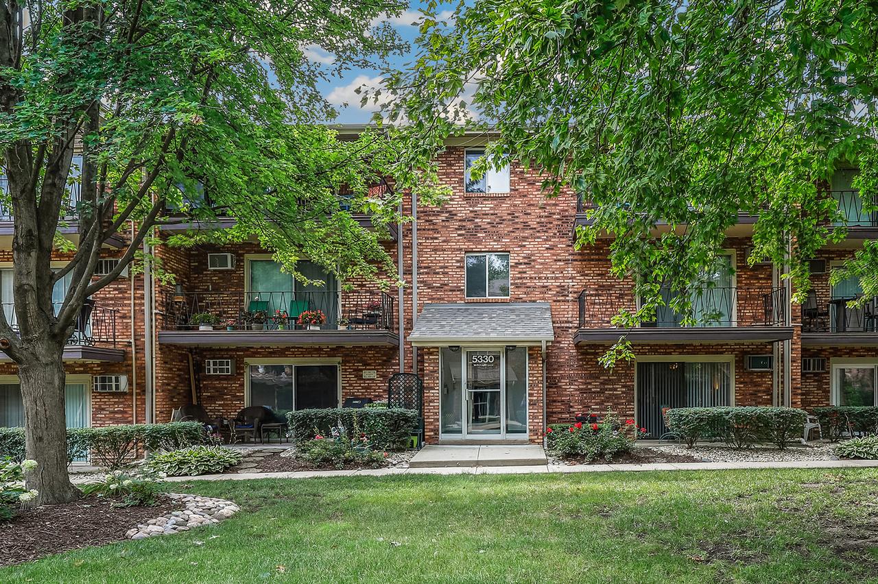 5330 Waterbury Ln. #1101A, Crestwood, IL 60418