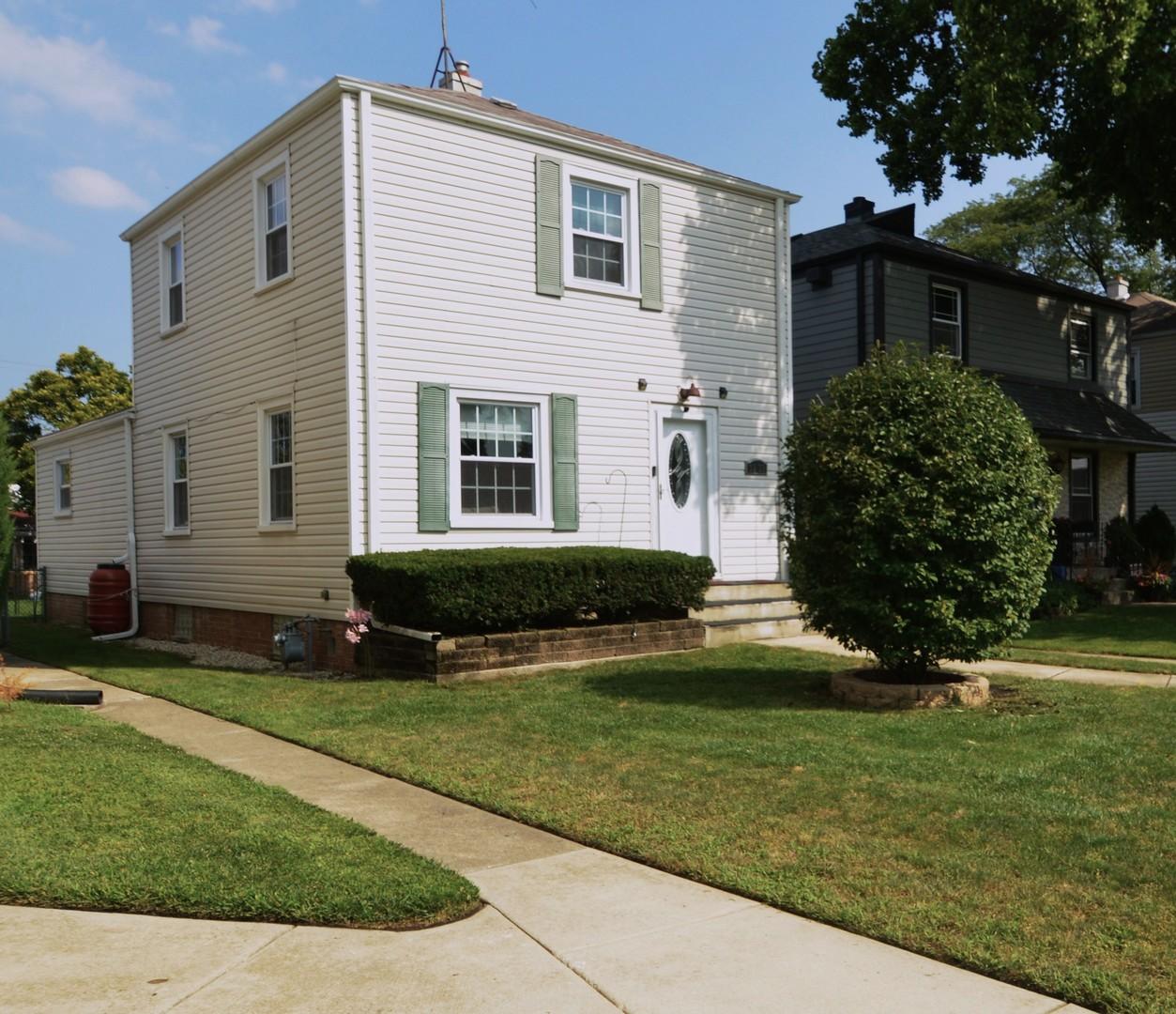 3933 Clinton Ave., Stickney, IL 60402