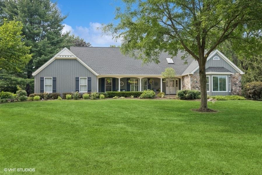 6201 N Wyndwood Dr., Crystal Lake, IL 60014
