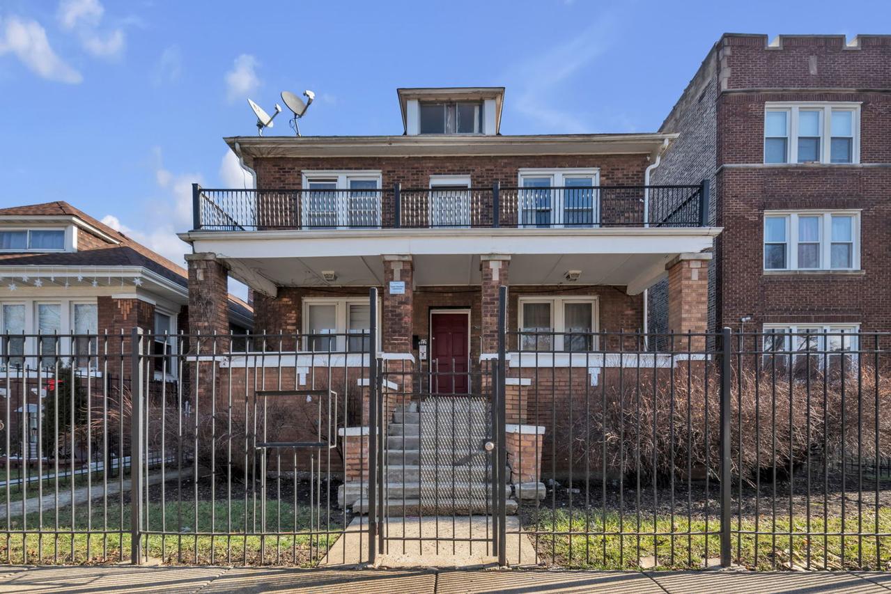 7653 S Bishop St., Chicago, IL 60620
