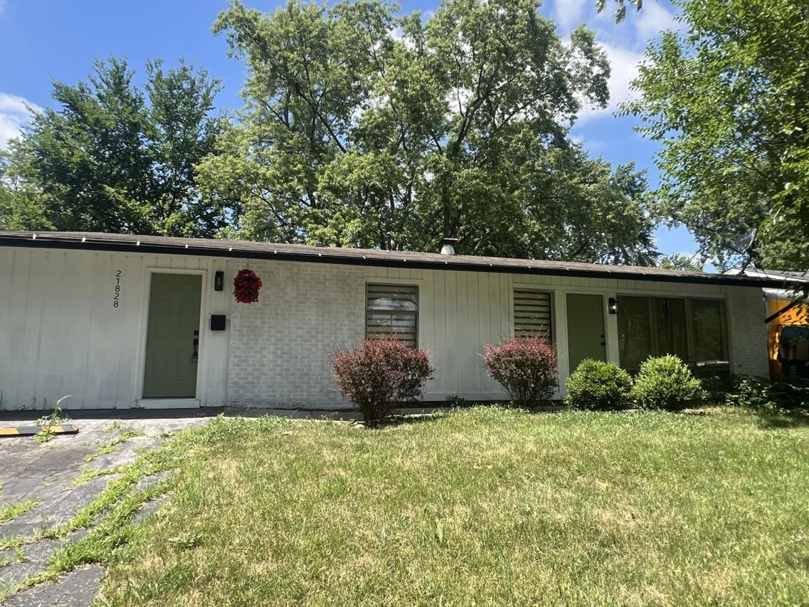 21828 Merrill Ave., Sauk Village, IL 60411