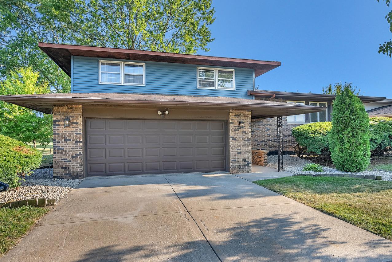 2957 192nd Pl., Lansing, IL 60438