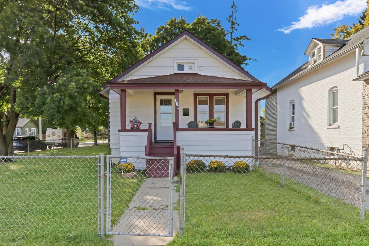 318 S Butrick St., Waukegan, IL 60085