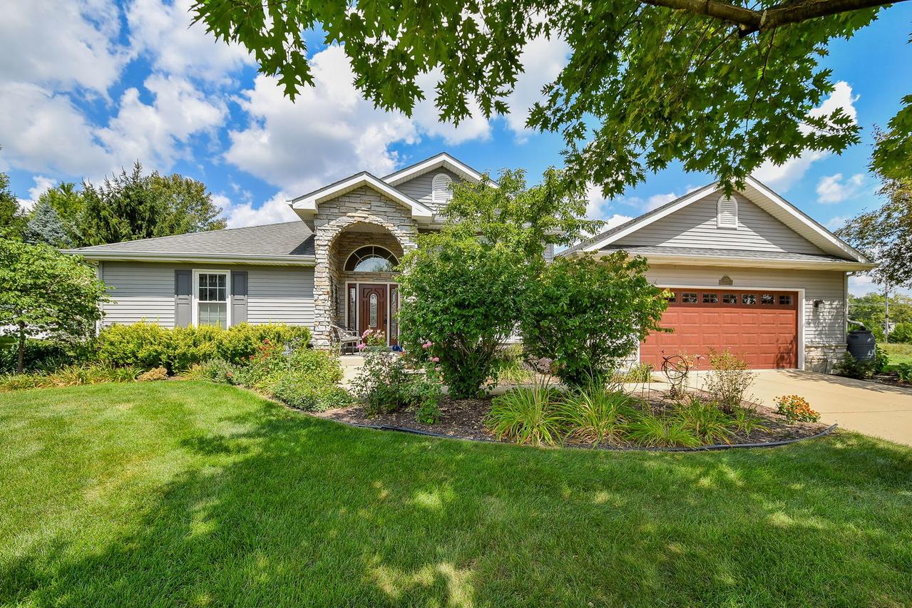 2054 Kingsmill Ct., Yorkville, IL 60560