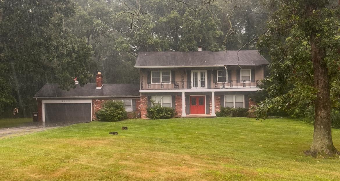 24431 S Laura Ln., Crete, IL 60417