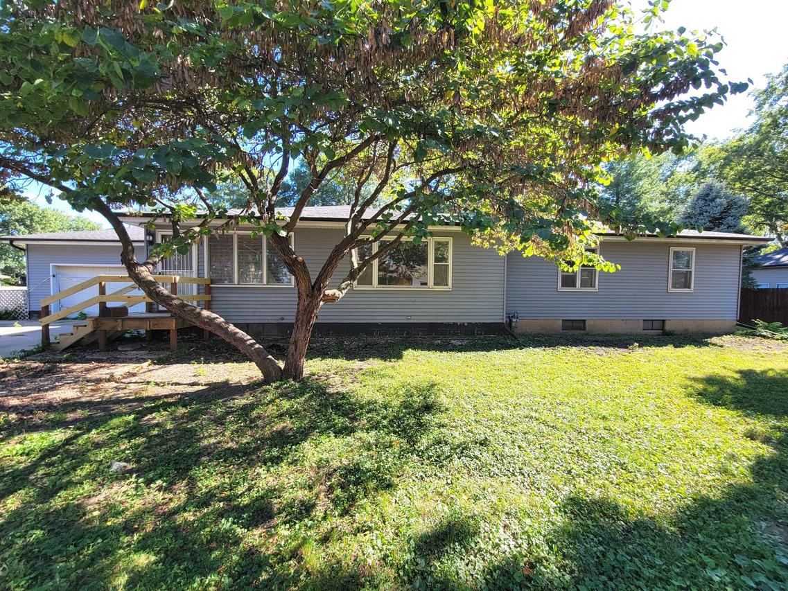 204 Williams St., Henry, IL 61537