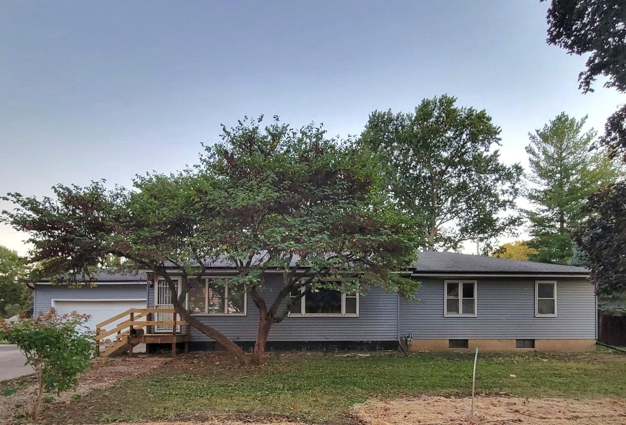 204 Williams St., Henry, IL 61537
