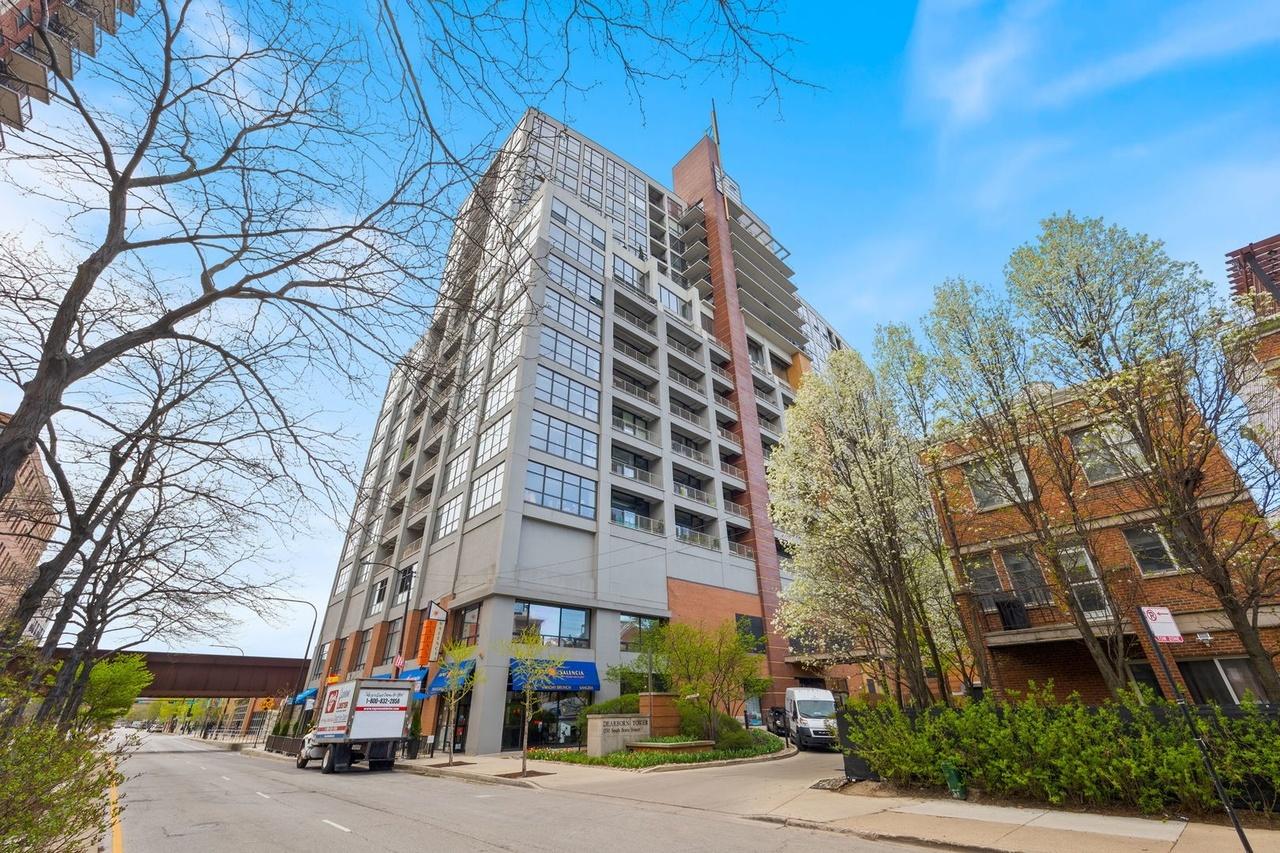 1530 S State St. #414, Chicago, IL 60605