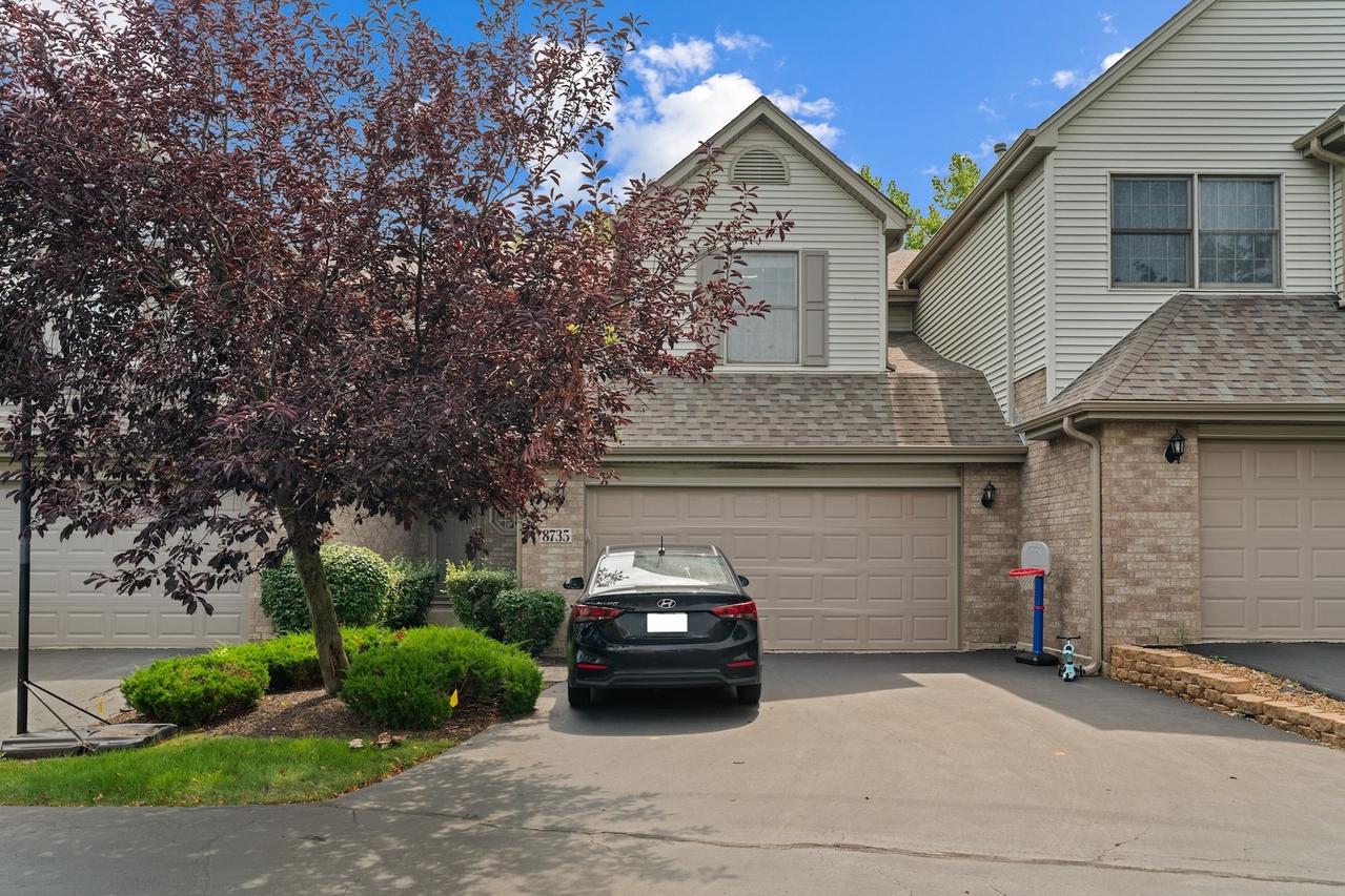 8735 Golden Rose Dr., Orland Park, IL 60462