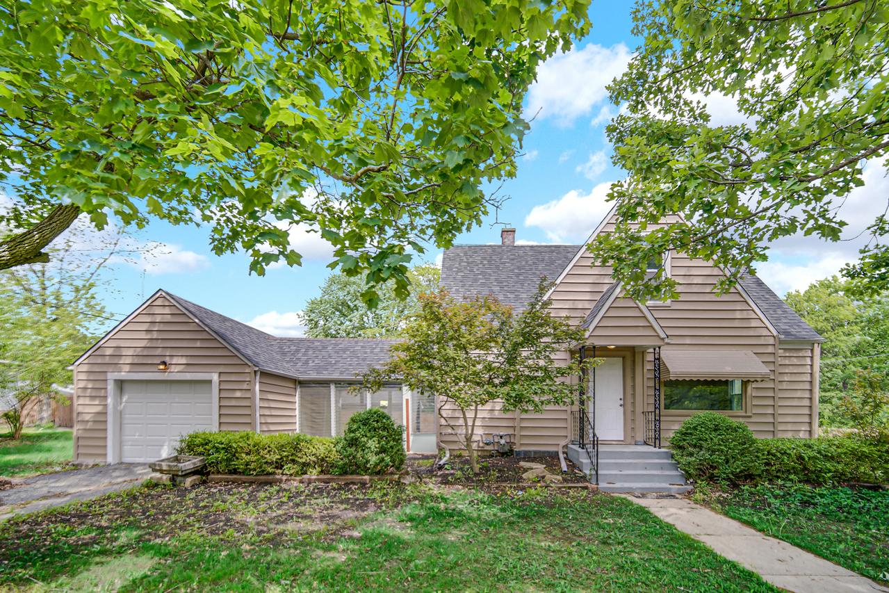 402 Miami St., Joliet, IL 60432