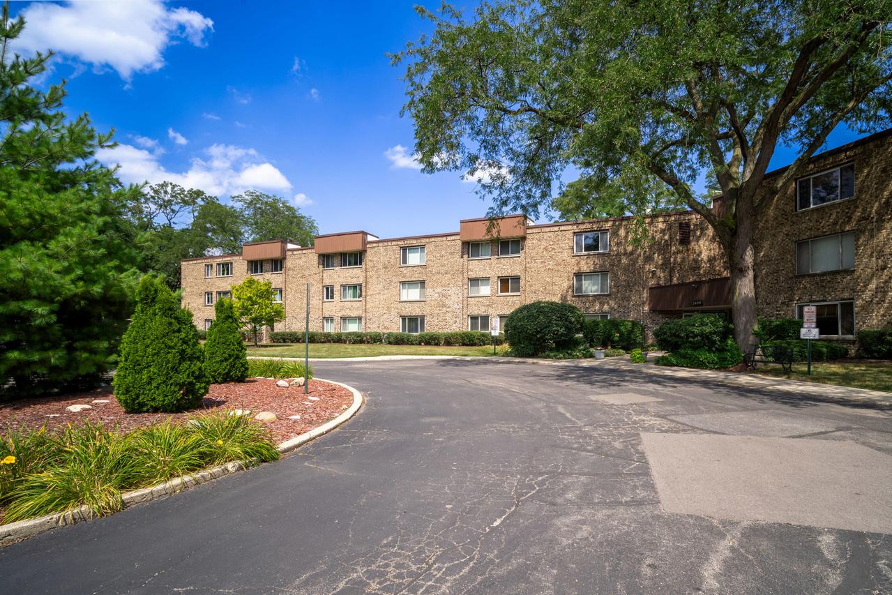 2600 Brookwood Way Dr. #113A, Rolling Meadows, IL 60008