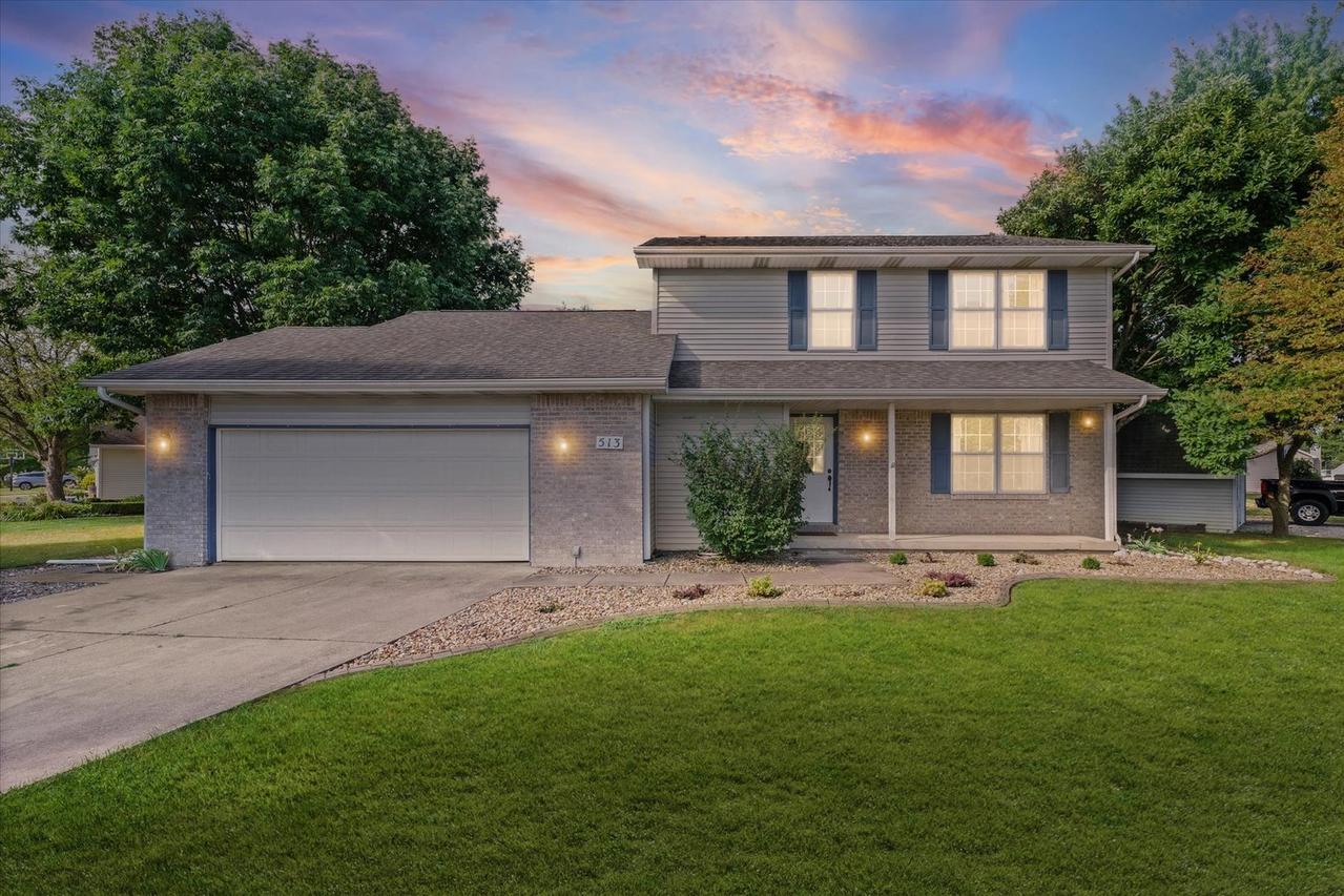 513 Sherwood Dr., St. Joseph, IL 61873