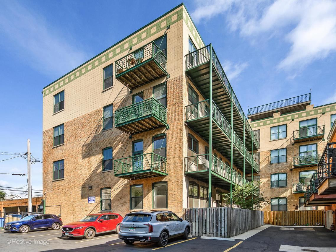 2512 N Bosworth Ave. #108, Chicago, IL 60614