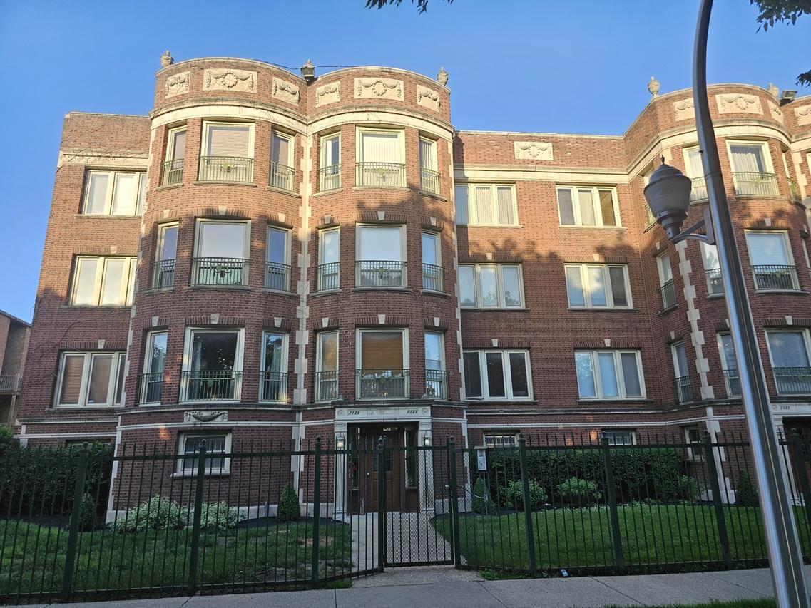 7131 S Euclid Ave. #3S, Chicago, IL 60649