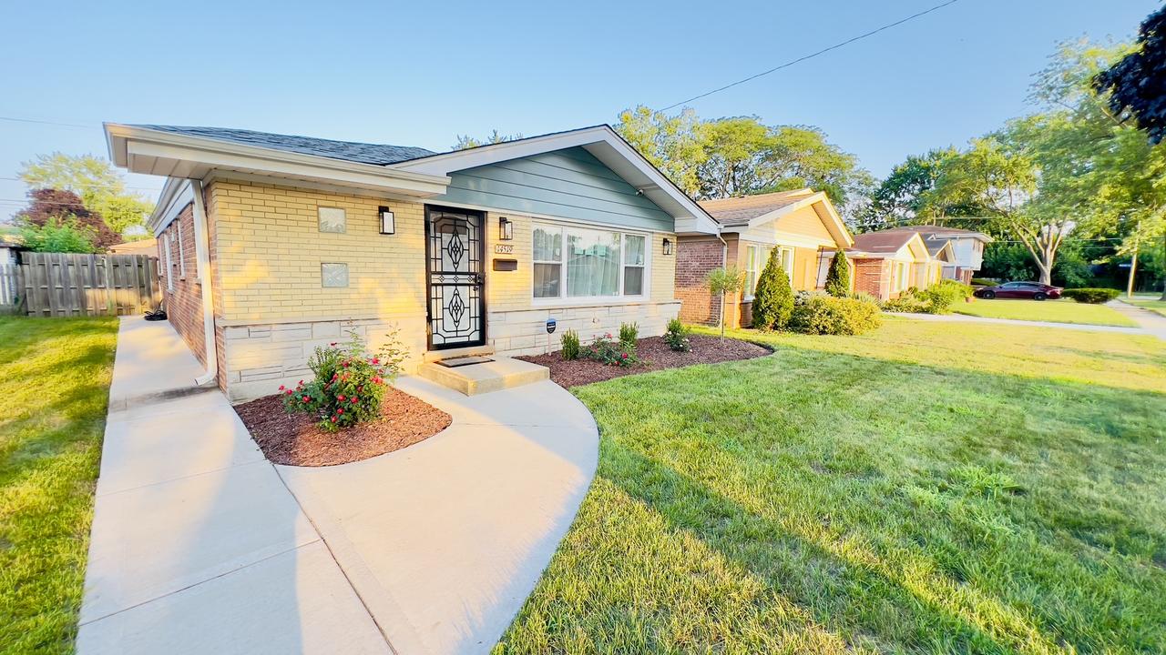 14519 Kenwood Ave., Dolton, IL 60419