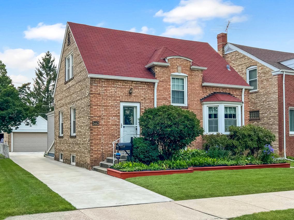 3442 N Nagle Ave., Chicago, IL 60634