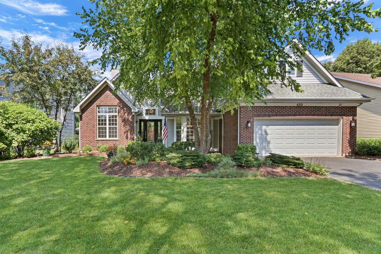 420 Capital Ln., Gurnee, IL 60031