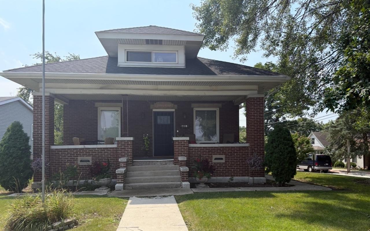 602 Mccarthy Rd., Lemont, IL 60439