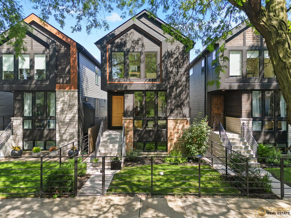 3518 W Cortland St., Chicago, IL 60647