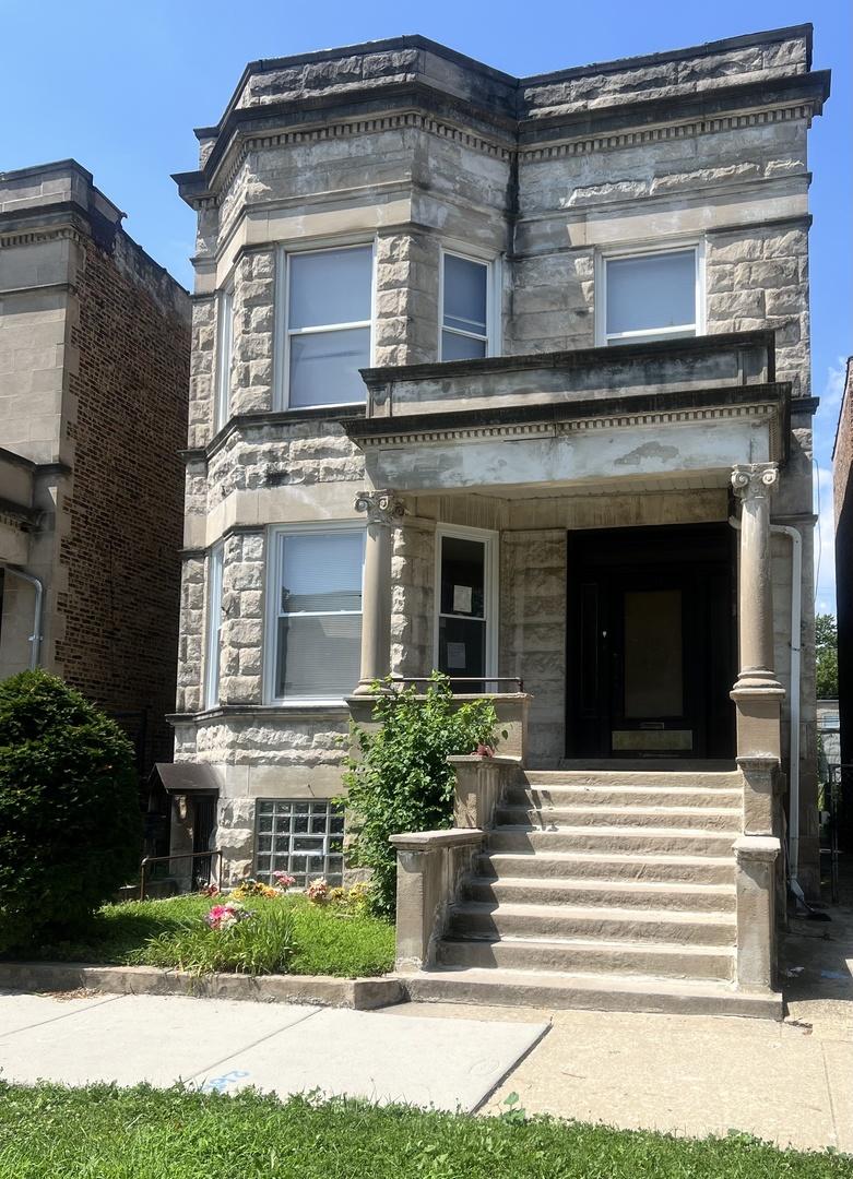 6230 S Langley Ave., Chicago, IL 60637