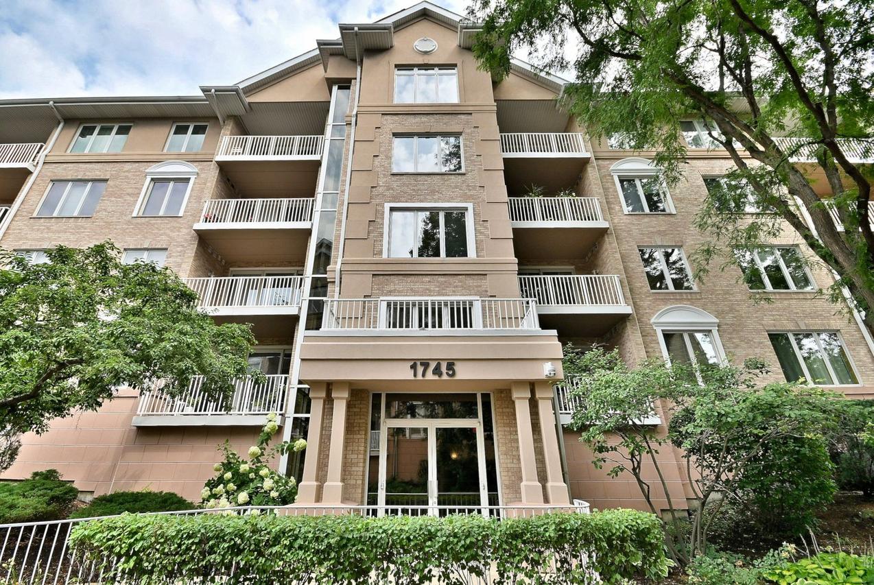 1745 Pavilion Way #502, Park Ridge, IL 60068